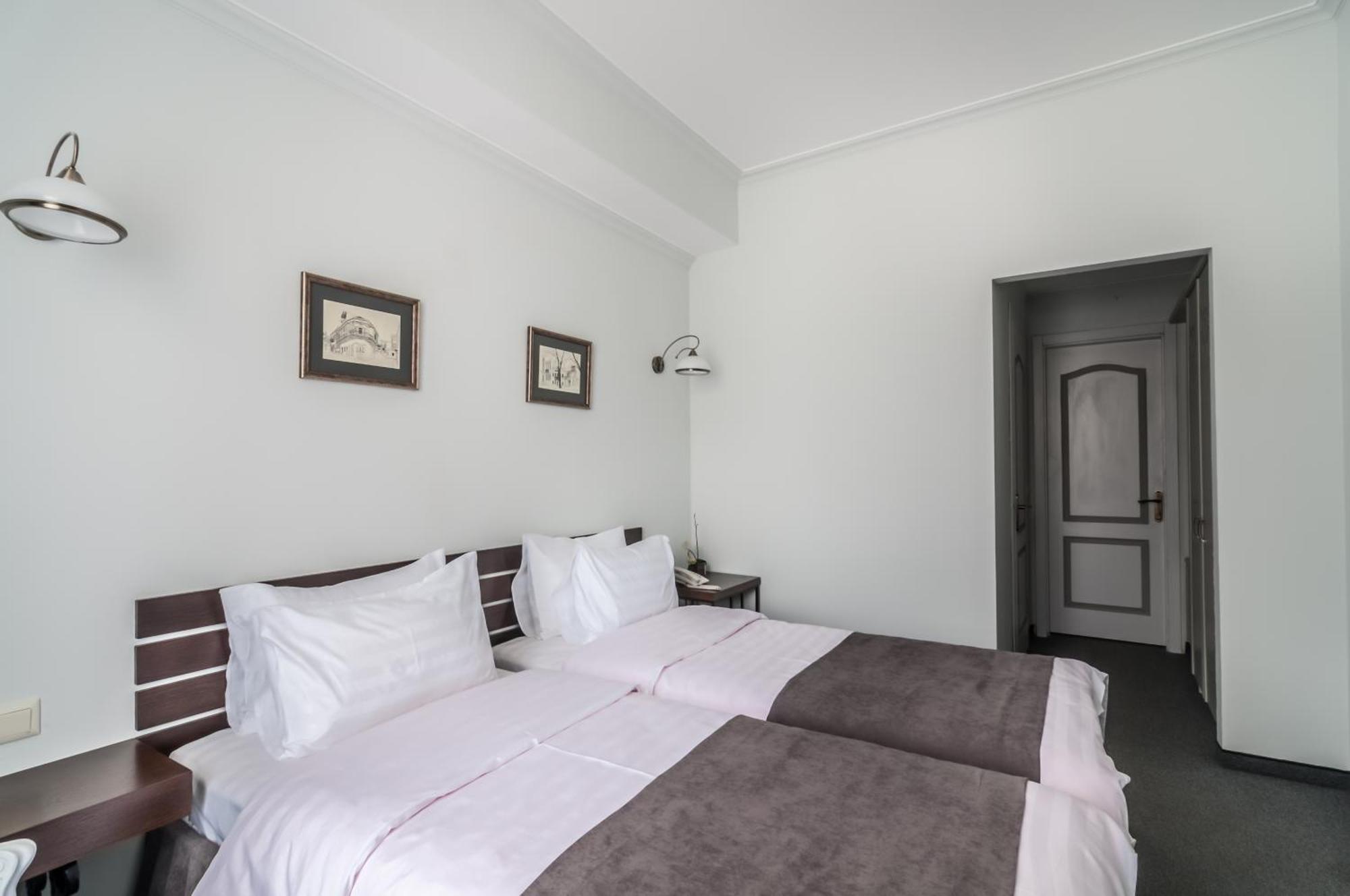Prestige Palace - Esquisse Hotel 第比利斯 外观 照片