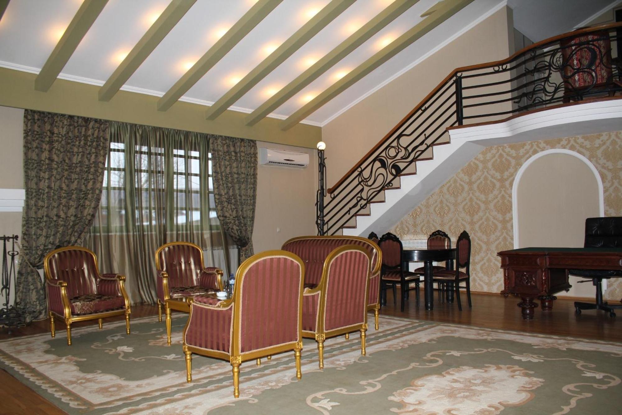Prestige Palace - Esquisse Hotel 第比利斯 客房 照片