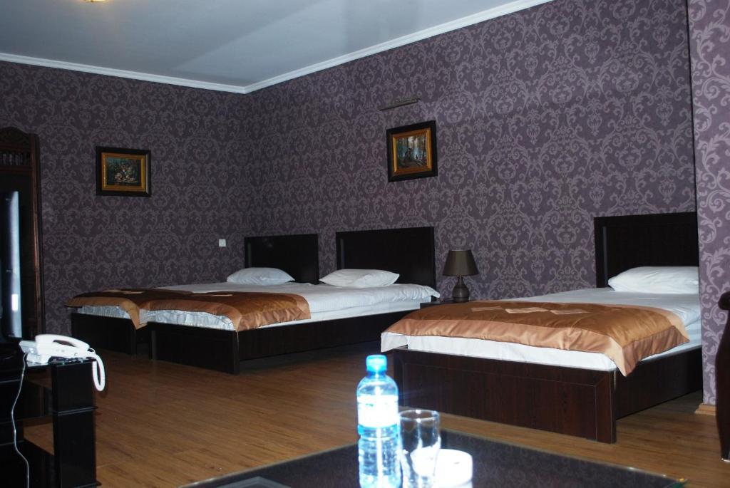 Prestige Palace - Esquisse Hotel 第比利斯 客房 照片