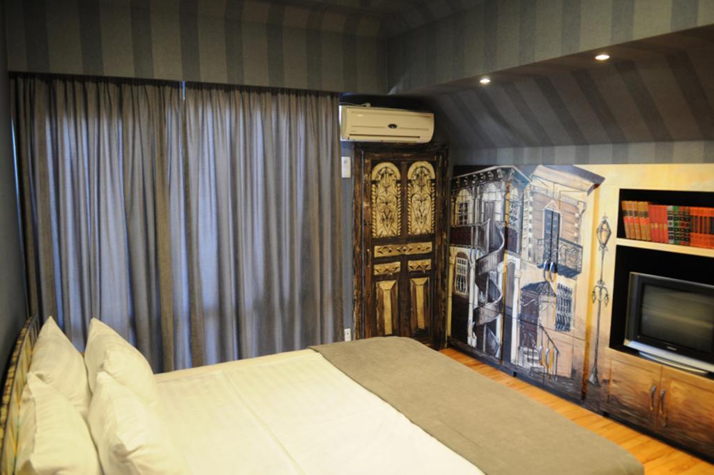 Prestige Palace - Esquisse Hotel 第比利斯 外观 照片